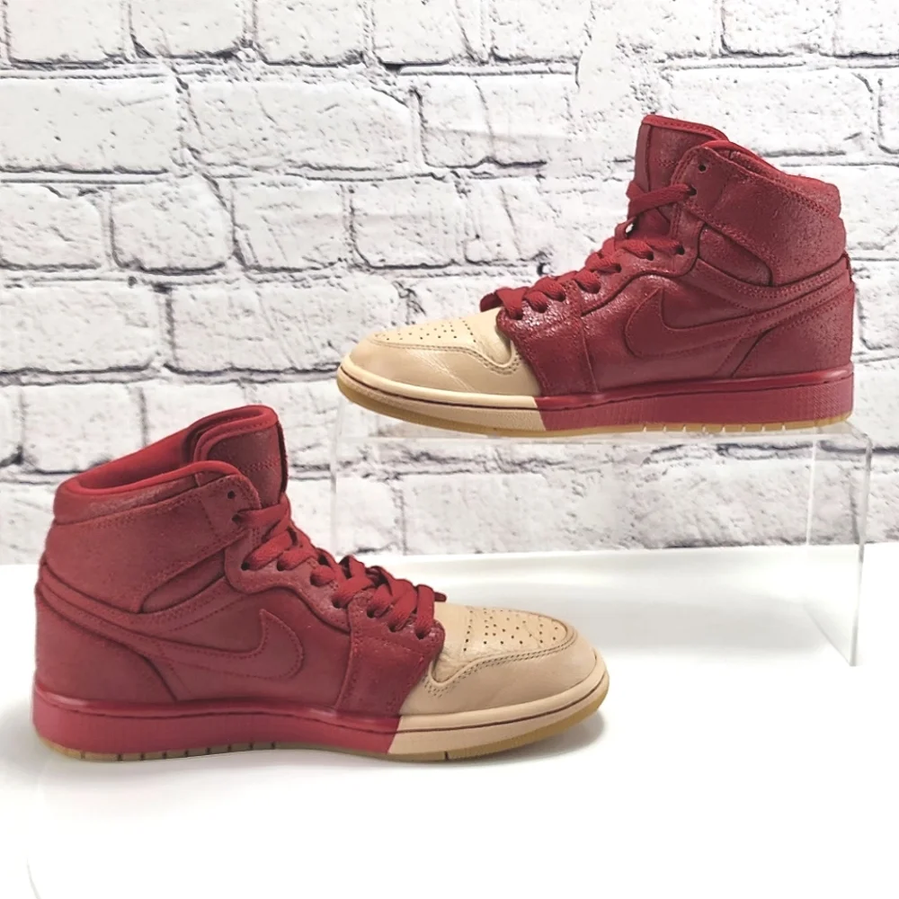 JORDAN 1 RETRO HIGH 2017 Dipped Toe Red - Sneakers, Gym red/gold/tan, size 7.5